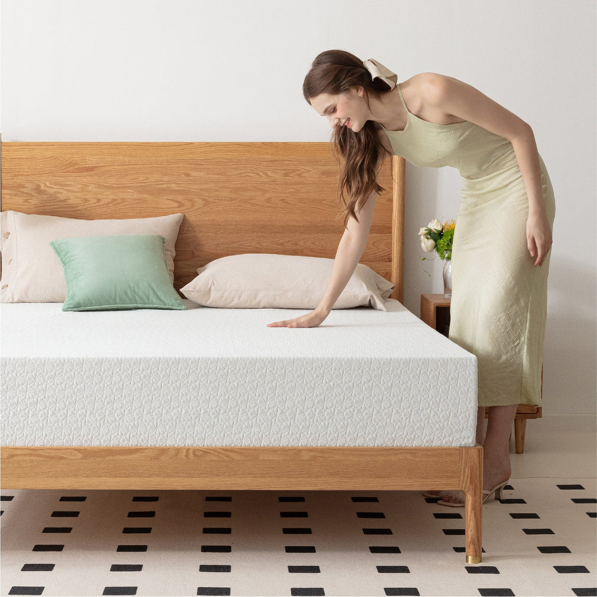 Mattress shown in the 10” Full option
