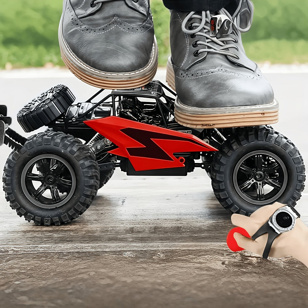 1:18 Alloy RC Monster Truck, 33 km/h with LED Lights and 2.4 GHz Control