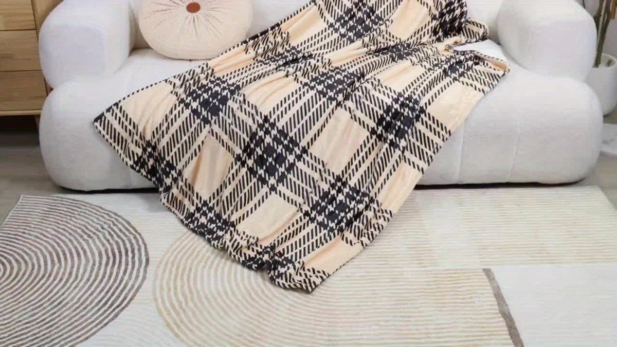 Heart Floral Print Flannel Blanket – 250-300gsm Soft All-Season Throw for Home, Office & Travel, 6 Sizes, Mother's Day Gift