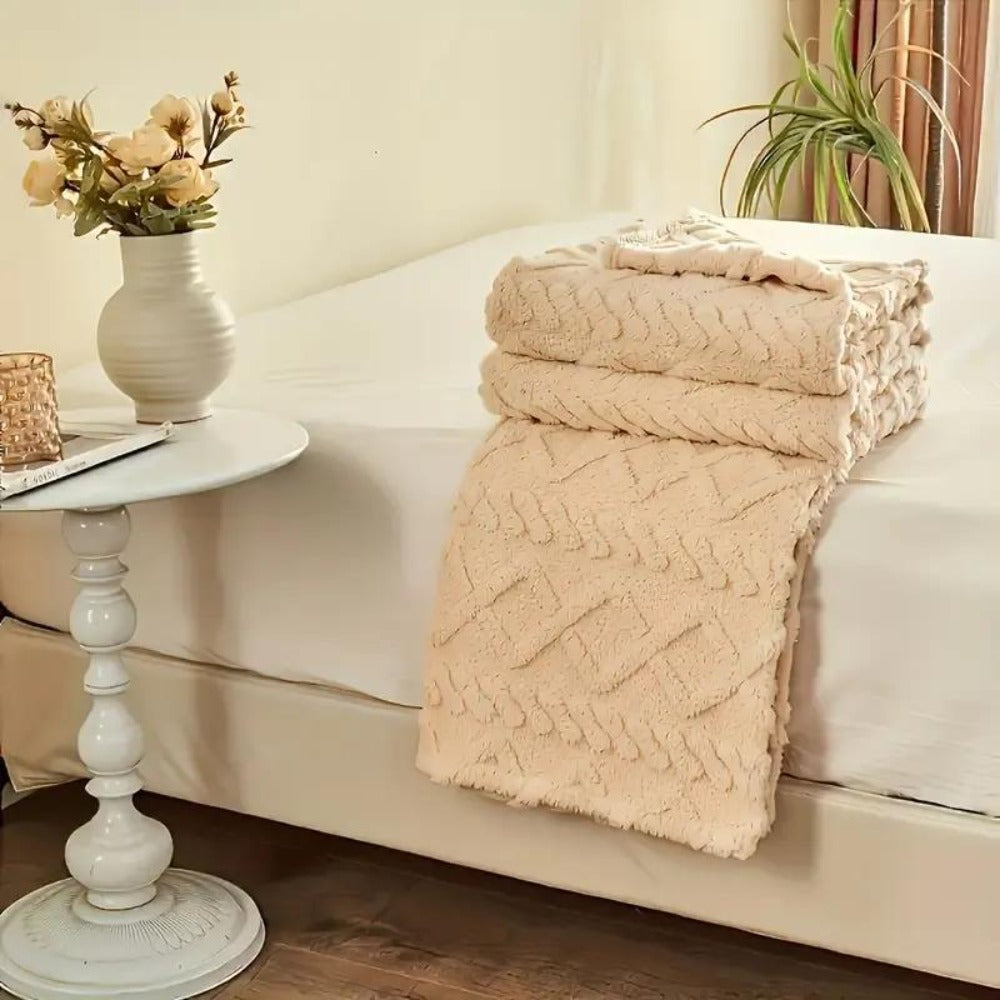 3D Plush Dense Weave Fleece Blanket – Ultra-Soft Warm Throw for Bed, Couch, Travel & Outdoor, Air-Conditioning Friendly, 3 Colors, 2 Sizes