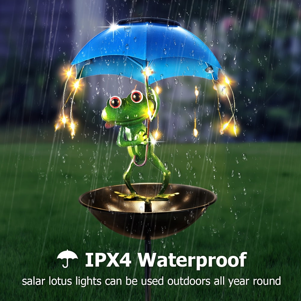 Solar Garden Decor Frog with Umbrella LED Light – Iron Frog Outdoor Statue with Solar Powered LED | Bird Feeder Garden Ornament for Patio, Lawn, Pathway & Deck | Unique Valentine Gift Yard Decoration