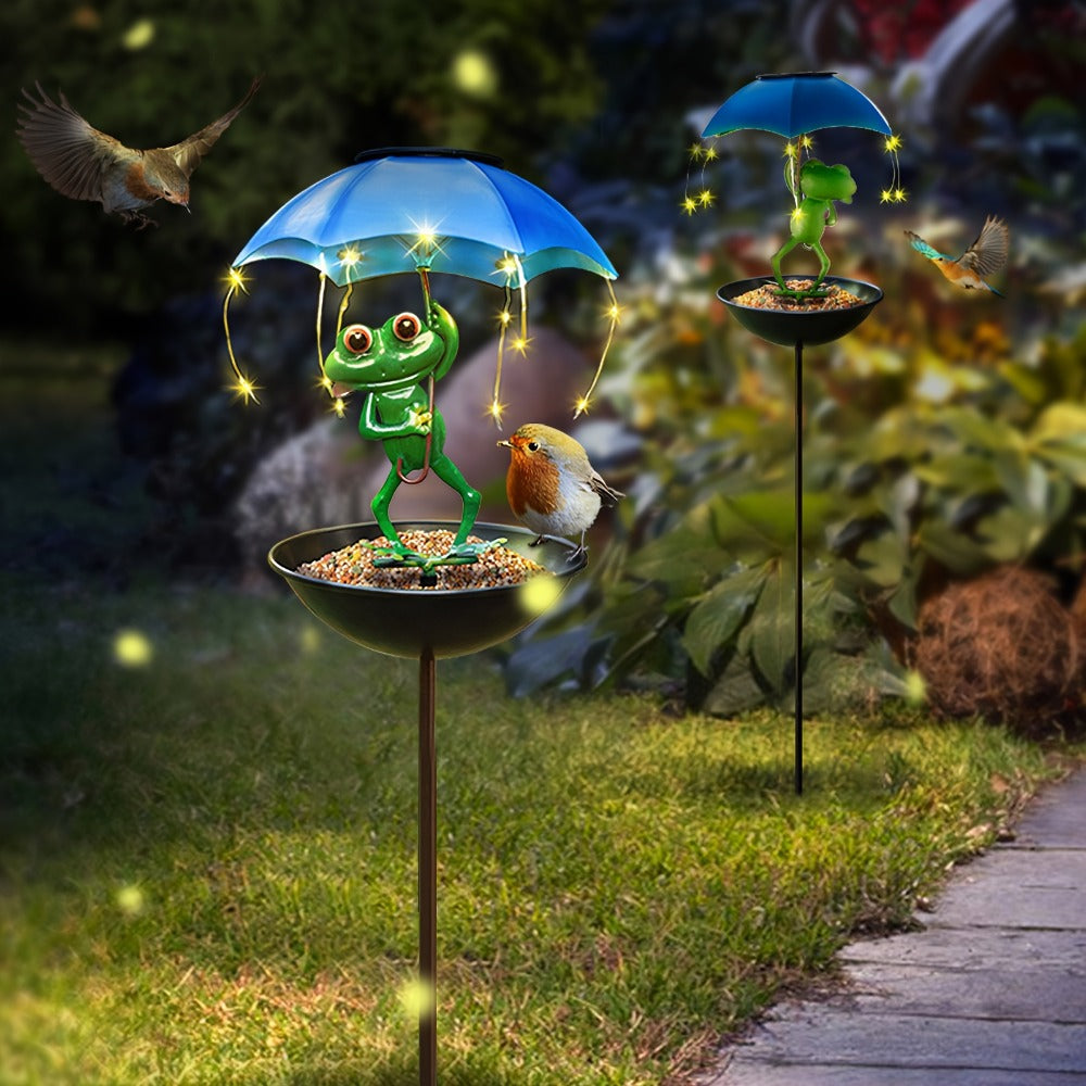 Solar Garden Decor Frog with Umbrella LED Light – Iron Frog Outdoor Statue with Solar Powered LED | Bird Feeder Garden Ornament for Patio, Lawn, Pathway & Deck | Unique Valentine Gift Yard Decoration