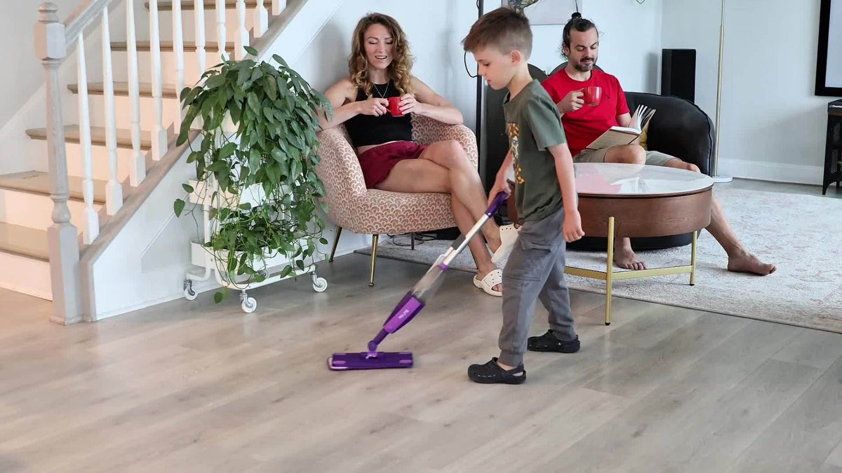 Kids Spray Mop Toy with Water Sprayer for Pretend Housekeeping Play