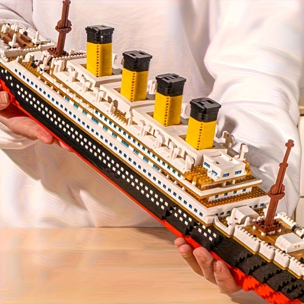 3000+ Piece Large-Scale Cruise Ship Building Block Display Model