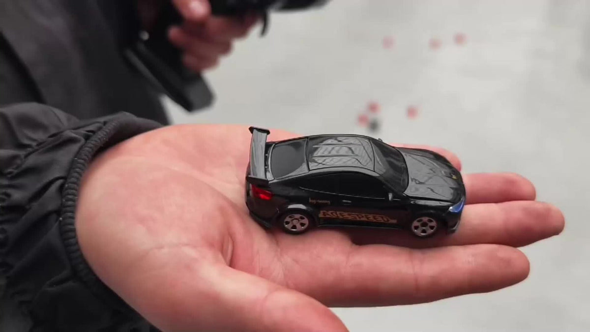 1:64 Scale 4WD Mini RC Drift Car with LED Lights