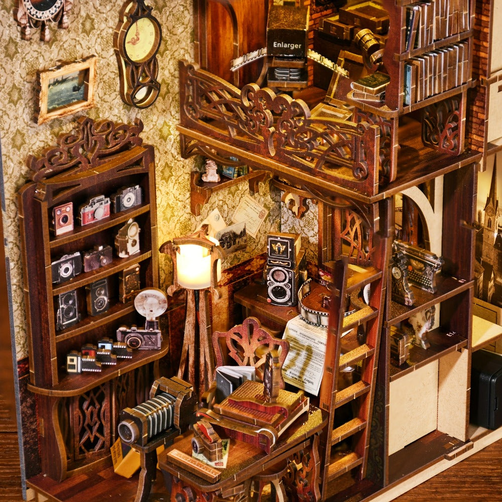Book Nook Kit – Film Darkroom DIY Vintage Photography Bookshelf Insert
