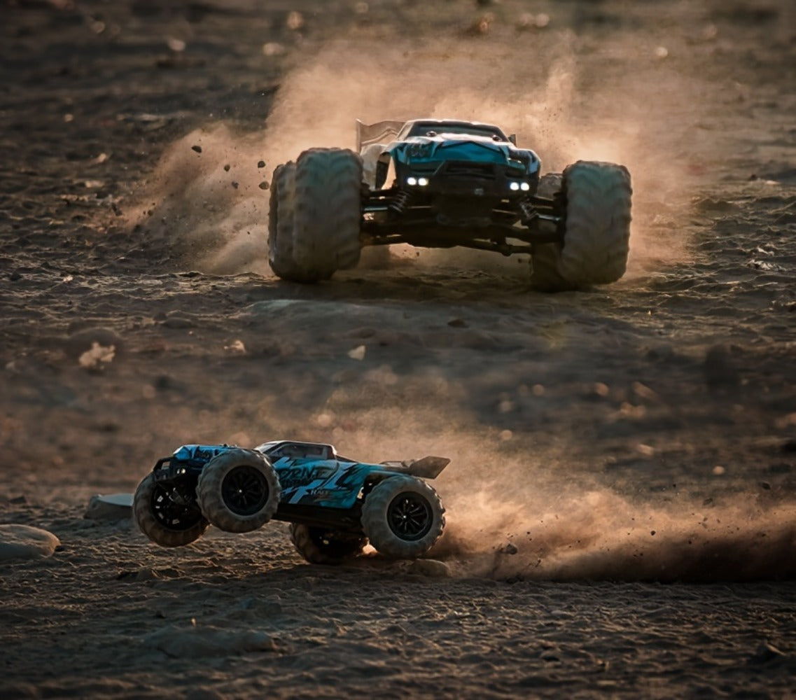 4WD RC Off-Road Car with Brushed or Brushless Dual-Battery Options